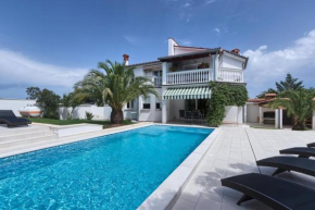 Villa Ajda